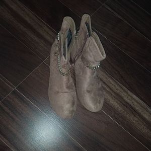 Ginger boots